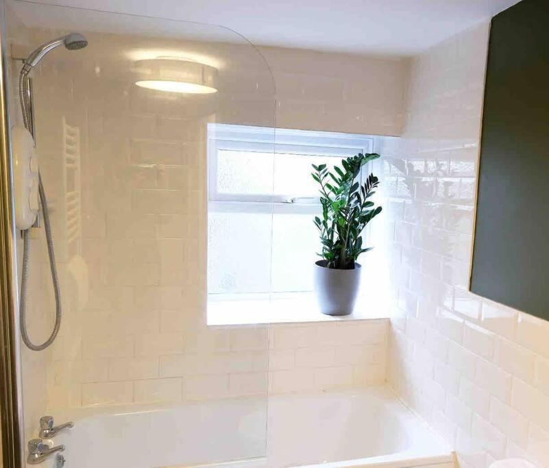 Regency Cottage 10 Minutes From Bath City Centre Экстерьер фото