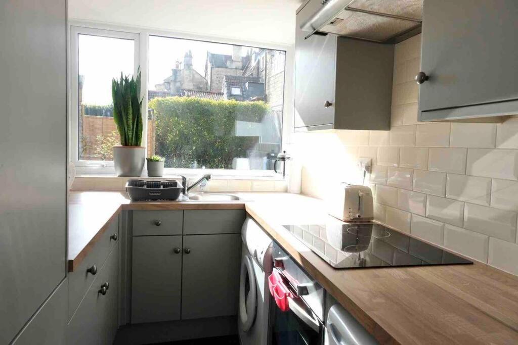 Regency Cottage 10 Minutes From Bath City Centre Экстерьер фото